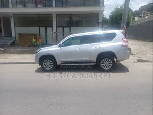 Toyota Land Cruiser Prado 3.0 172hp 2017 Silver