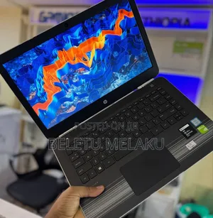 New Laptop HP Pavilion 14 8GB Intel Core I5 SSD 256GB