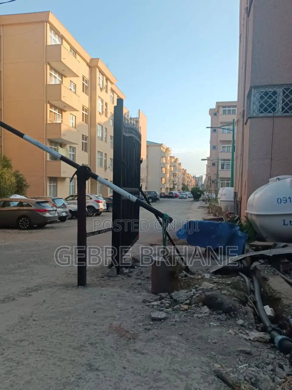 3bdrm Apartment in Apartment, Yeka for rent