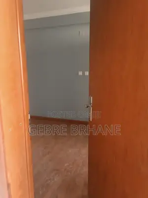 4bdrm Villa in Vila, Yeka for rent