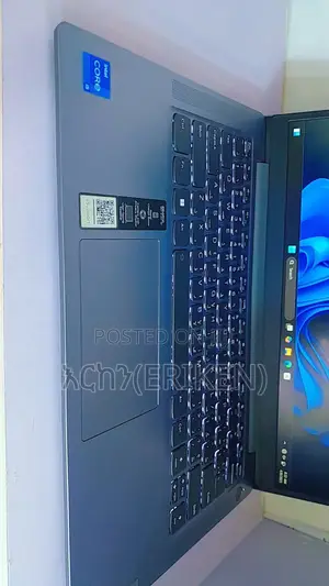 New Laptop Lenovo 8GB Intel Core I5 SSD 512GB