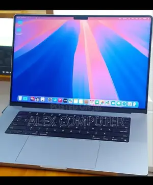 New Laptop Apple MacBook Pro M1 16GB Apple M1 Pro SSD 1T