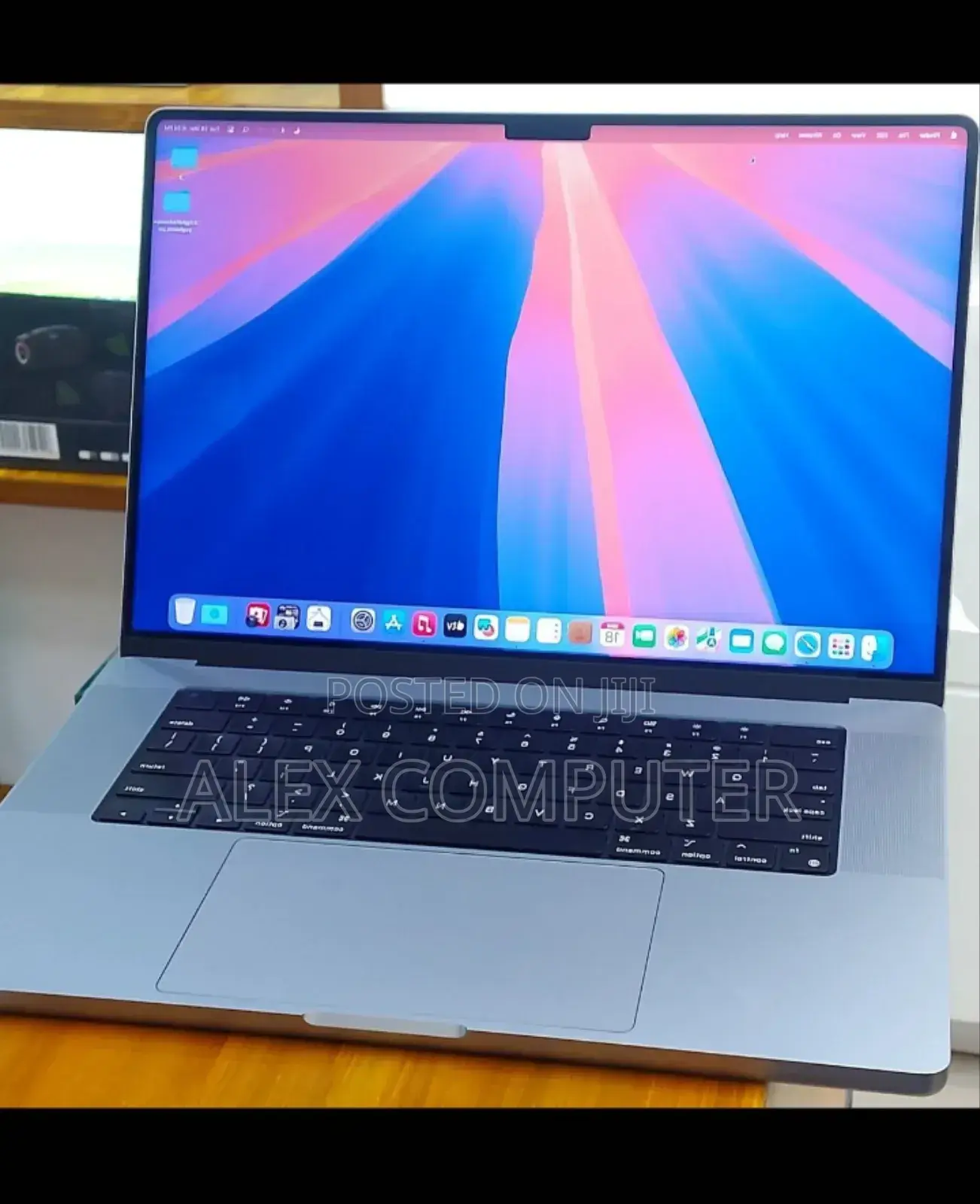 New Laptop Apple MacBook Pro M1 16GB Apple M1 Pro SSD 1T