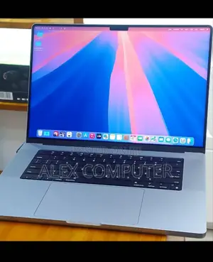 New Laptop Apple MacBook Pro M1 16GB Apple M1 Pro SSD 1T