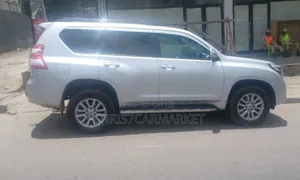 Toyota Land Cruiser Prado 3.0 172hp 2017 Silver