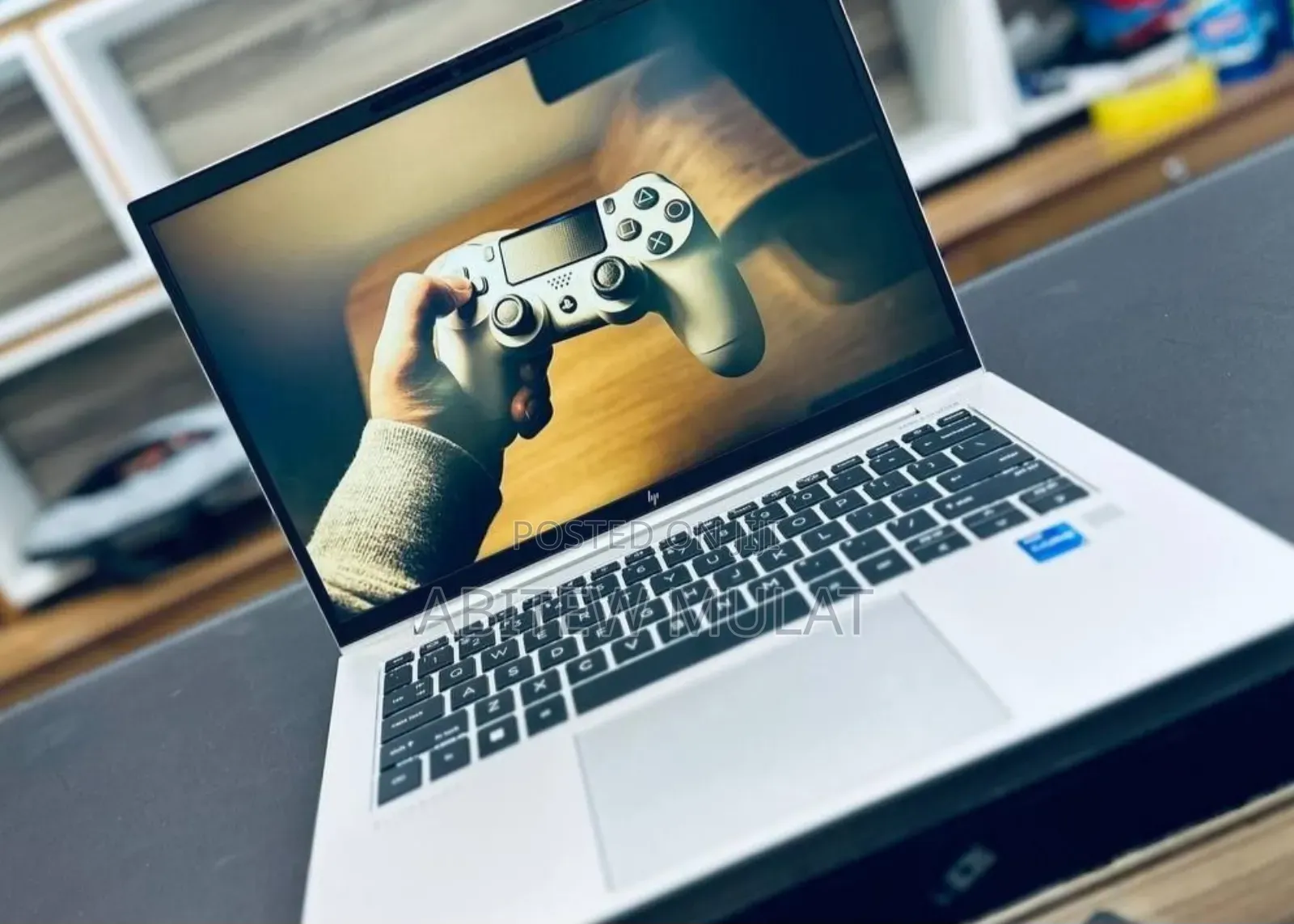 New Laptop HP EliteBook 840 10 16GB Intel Core I7 SSD 1T