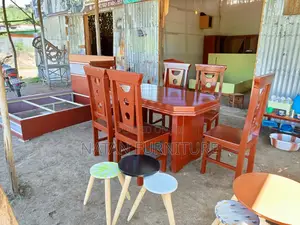 Dining Table Withe Six Chairs ዳይኒንግ የመመገቢያ ጠረጵዛ ባለ ስድስት ወንበር