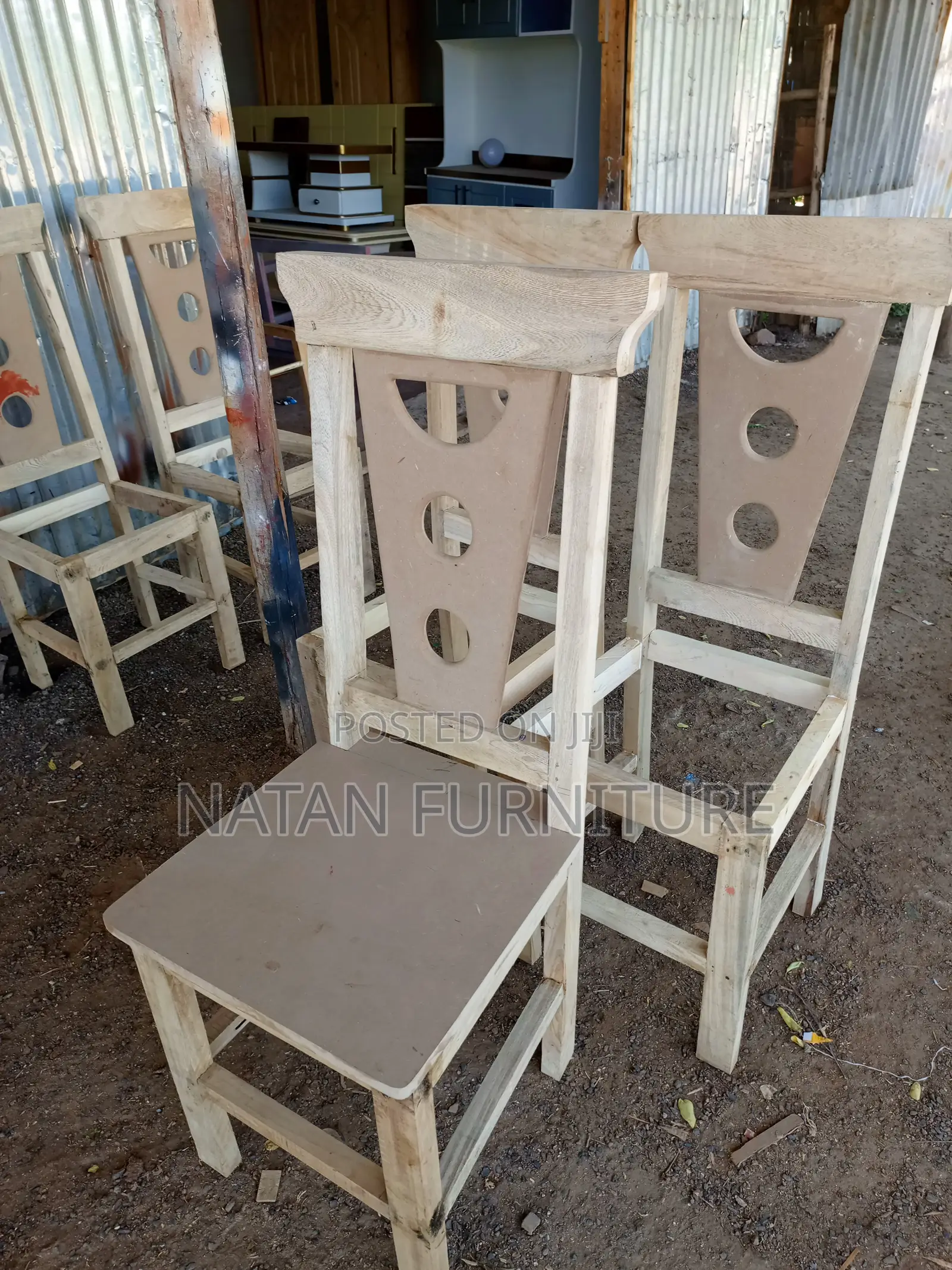 Dining Table Withe Six Chairs ዳይኒንግ የመመገቢያ ጠረጵዛ ባለ ስድስት ወንበር