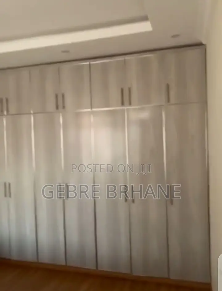 Furnished 1bdrm Apartment in Apartment, Yeka for rent