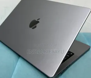 New Laptop Apple MacBook 16GB Intel Core I7 SSD 1T