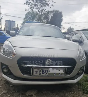 Photo - Suzuki Swift 2021 Silver