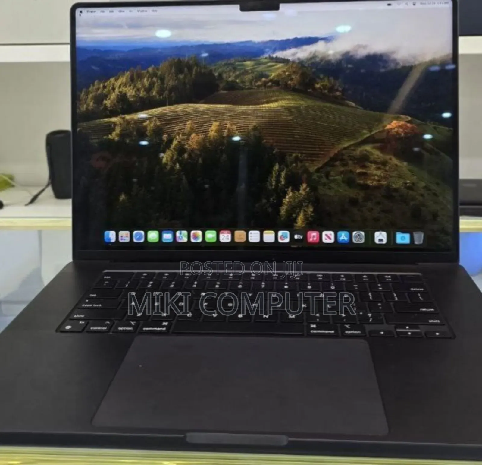 New Laptop Apple MacBook Pro 2023 M3 Max 16-Inch 16GB Intel SSD 512GB