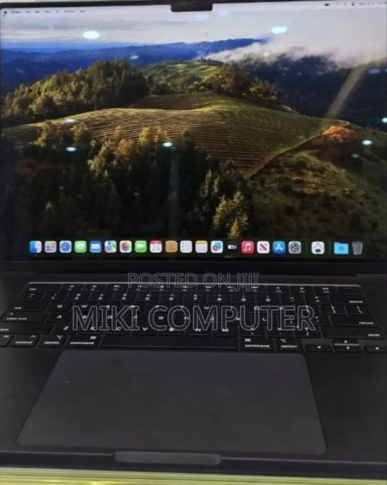 New Laptop Apple MacBook Pro 2023 M3 Max 16-Inch 16GB Intel SSD 512GB