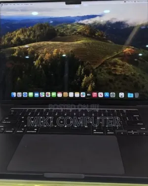 New Laptop Apple MacBook Pro 2023 M3 Max 16-Inch 16GB Intel SSD 512GB