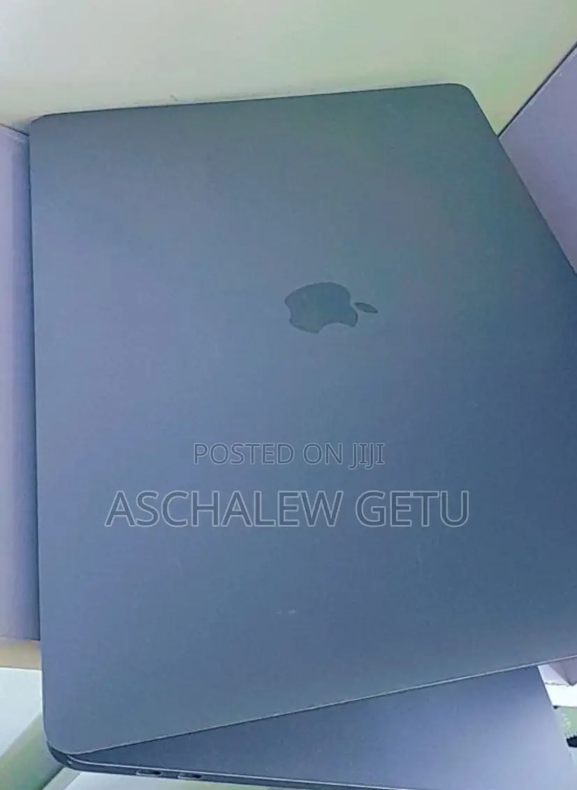 New Laptop Apple MacBook Pro 2017 16GB Intel Core I7 SSD 512GB