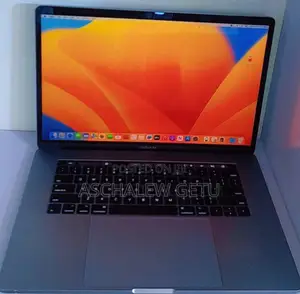 New Laptop Apple MacBook Pro 2017 16GB Intel Core I7 SSD 512GB