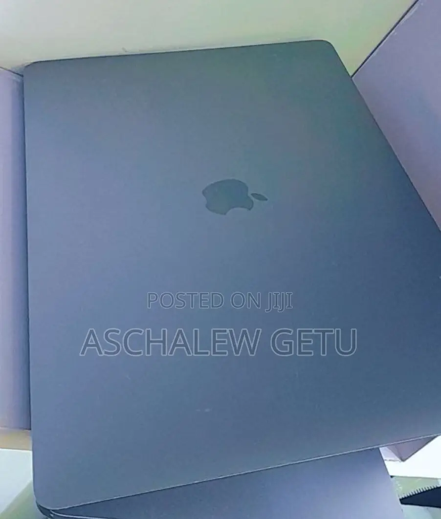 New Laptop Apple MacBook Pro 2017 16GB Intel Core I7 SSD 512GB