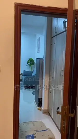 Furnished 1bdrm Apartment in Apartment, Yeka for rent