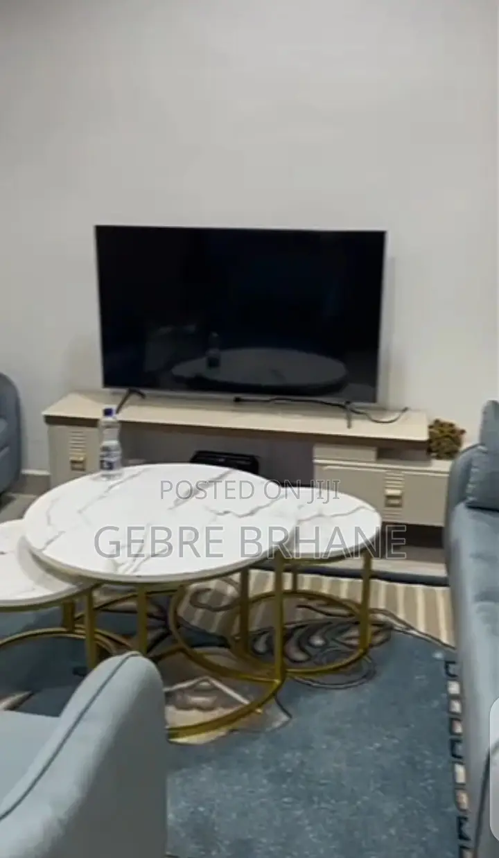 Furnished 1bdrm Apartment in Apartment, Yeka for rent