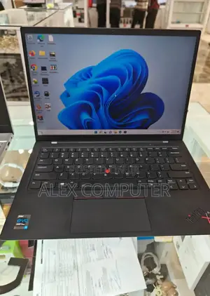 New Laptop Lenovo ThinkPad X1 Carbon 32GB Intel Core I7 SSD 512GB