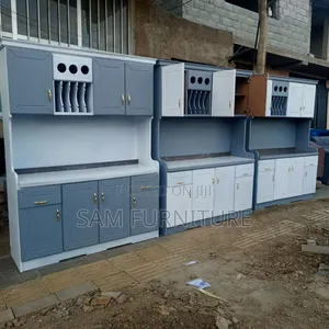 1.50 Kitchen Cabenite