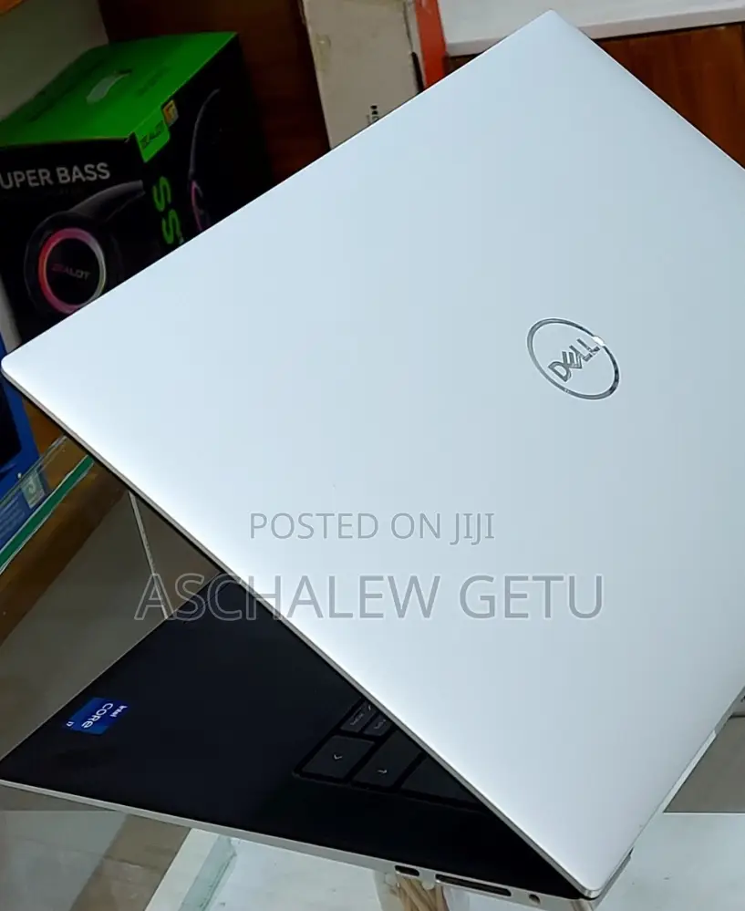 New Laptop Dell XPS 15 16GB Intel Core I7 SSD 500GB