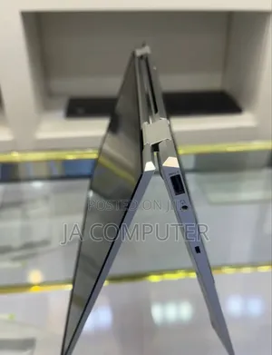 New Laptop HP EliteBook 1040 G8 16GB Intel Core I7 SSD 512GB