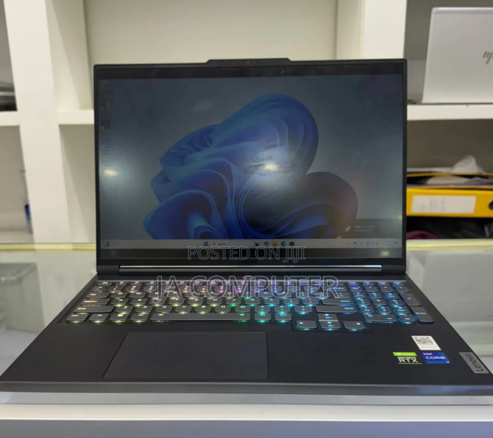 New Laptop Lenovo Legion 7 16GB Intel Core I7 SSD 512GB