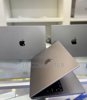 New Laptop Apple MacBook Pro M1 16GB Apple M1 Pro SSD 1T