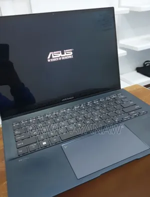 New Laptop Asus 16GB Intel Core I7 SSD 1T