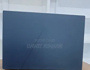 New Laptop Asus 16GB Intel Core I7 SSD 1T