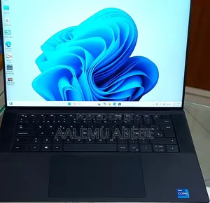 Photo - New Laptop Dell XPS 15 16GB Intel Core I7 SSD 512GB