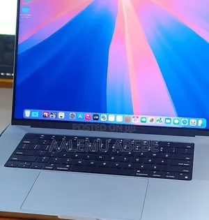 New Laptop Apple MacBook Pro 2021 M1 16GB Apple M1 SSD 1T