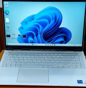 New Laptop Dell Inspiron 15 16GB Intel Core I7 SSD 512GB