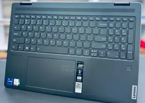 Photo - New Laptop Lenovo Yoga 7i 16GB Intel Core I7 SSD 512GB