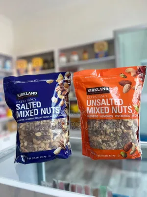 Photo - Kirkland Signature Extra Mixed Nuts Salted and Unsalted.