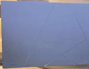 New Laptop Asus ZenBook UX510UW 16GB Intel Core I7 SSD 1T