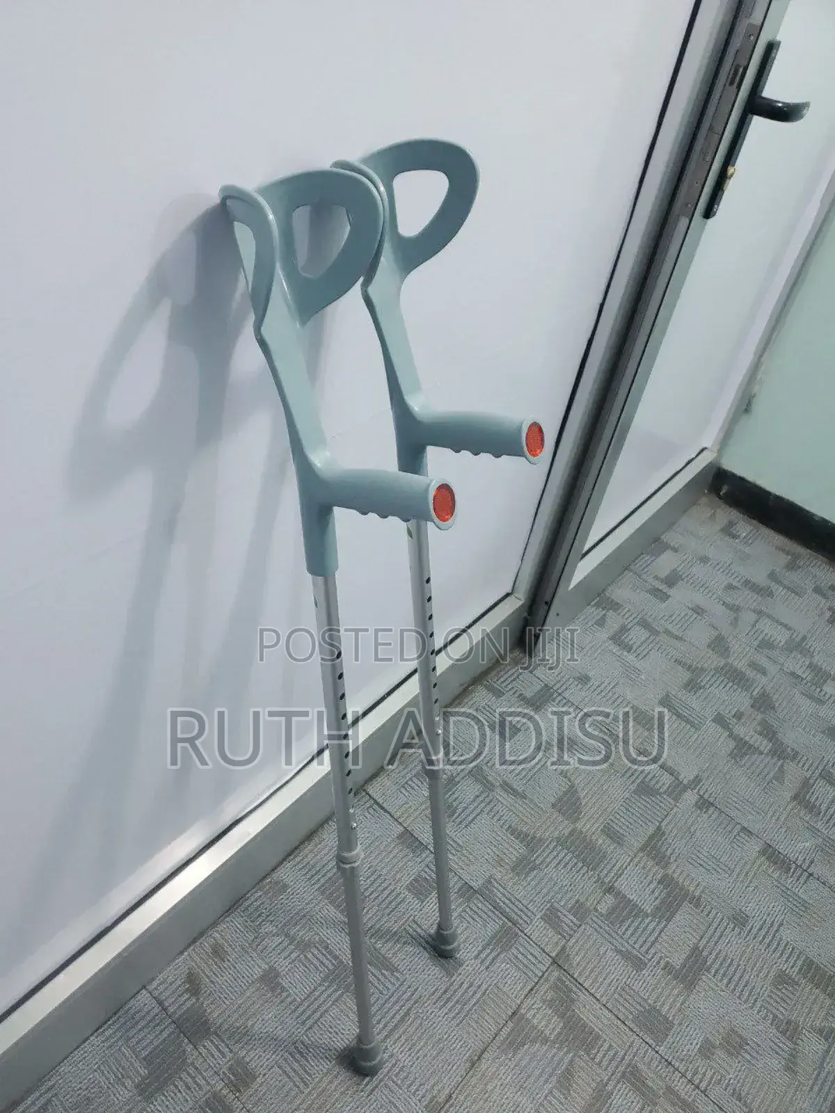 Crutches44crutches89crutches90crutches32crutches21crutches