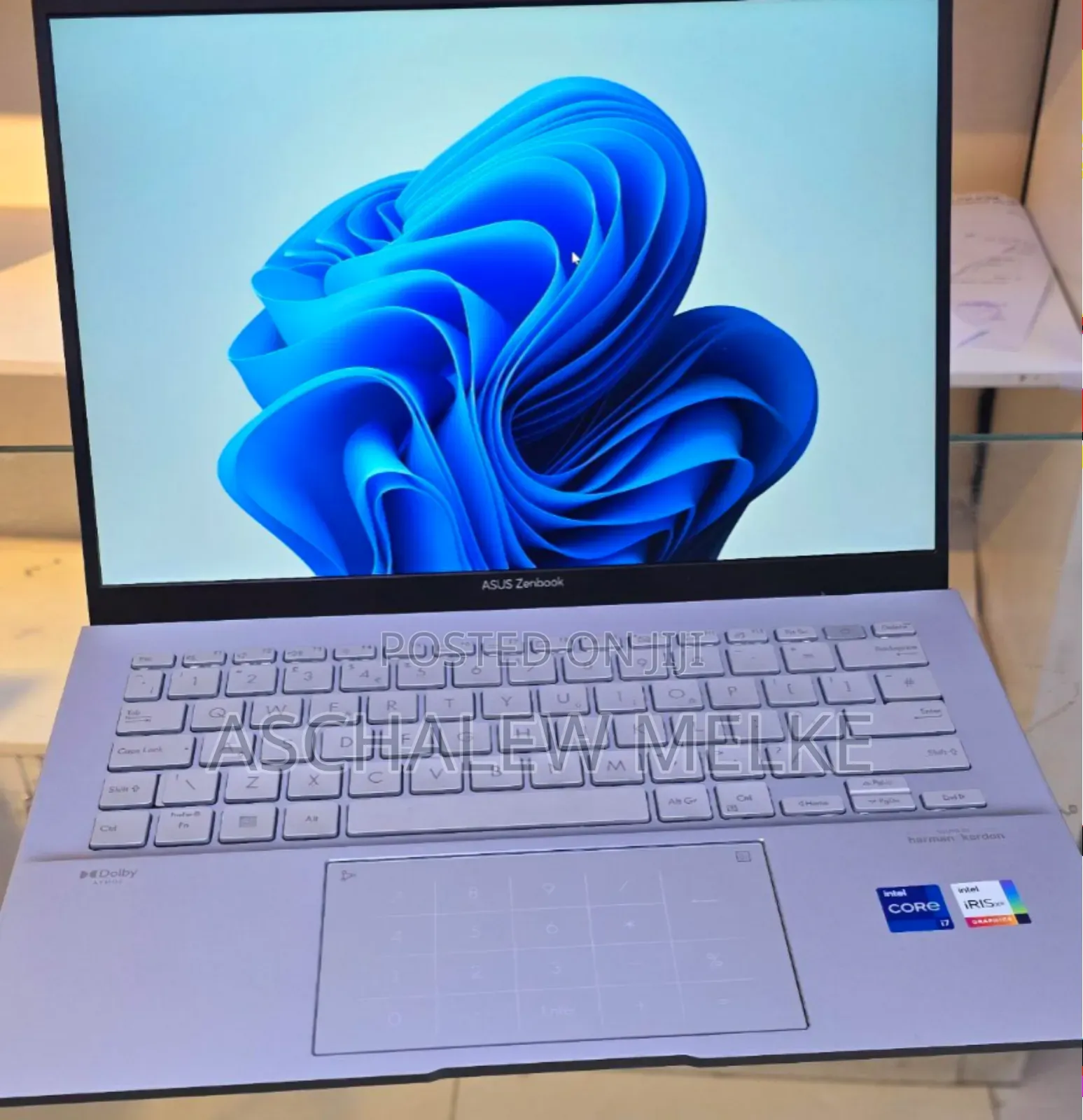 New Laptop Asus ZenBook UX31LA 16GB Intel Core I7 SSD 1T