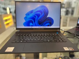 New Laptop Alienware M17x R2 16GB AMD Ryzen 7 SSD 512GB