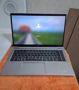 New Laptop HP EliteBook 840 G8 16GB Intel Core I5 SSD 512GB