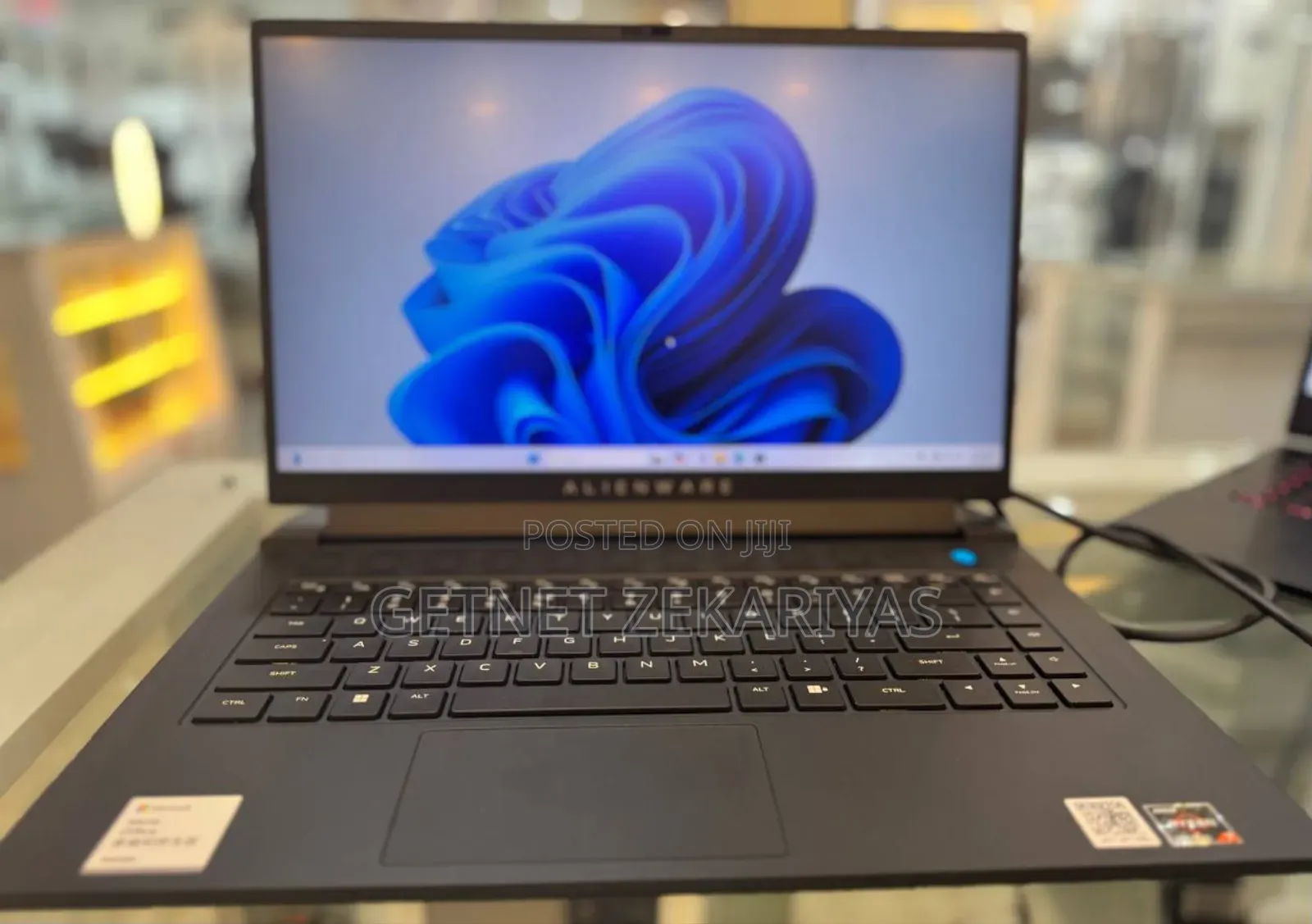 New Laptop Alienware M17x R2 16GB AMD Ryzen 7 SSD 512GB