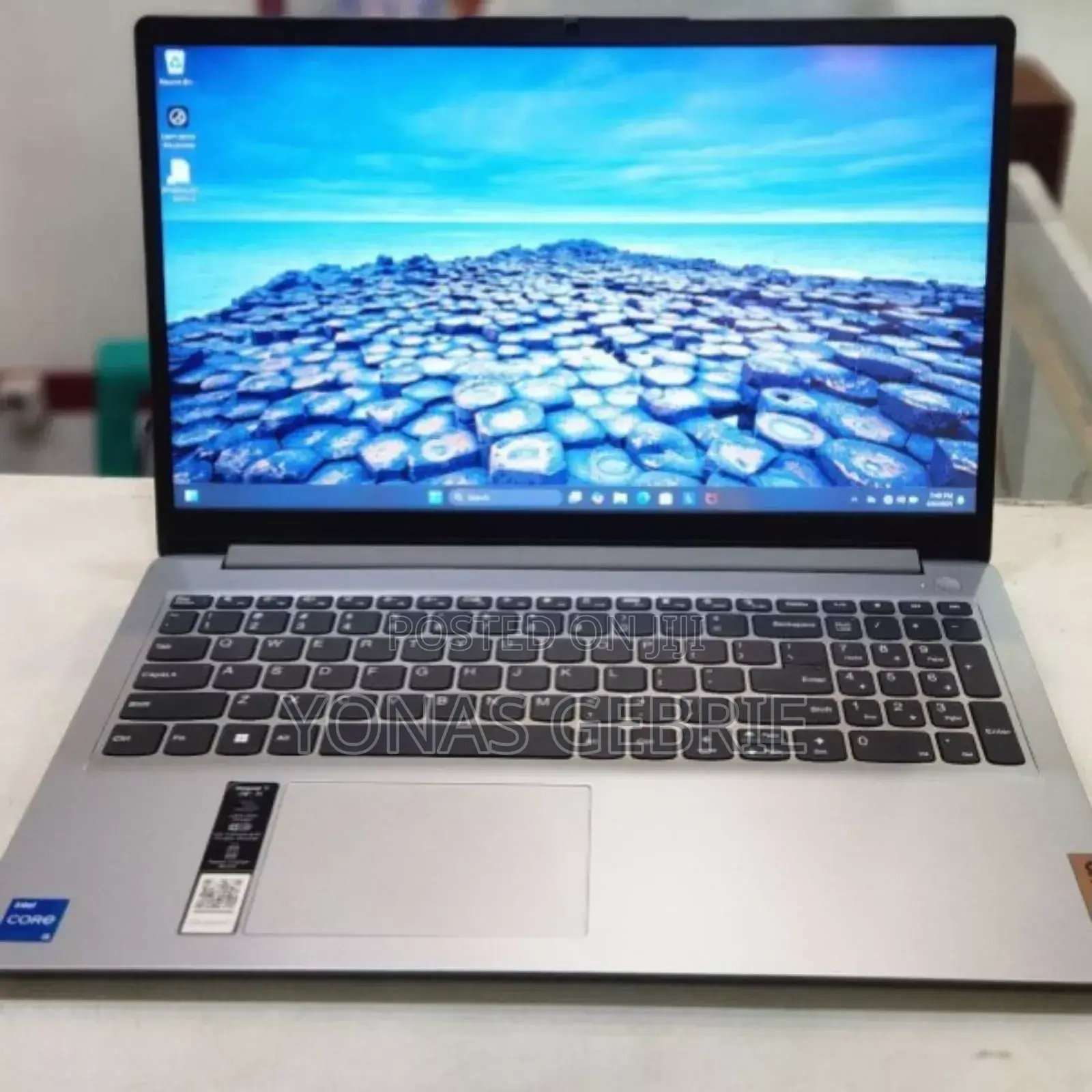 New Laptop Lenovo 8GB Intel Core I5 SSD 512GB