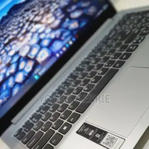 New Laptop Lenovo 8GB Intel Core I5 SSD 512GB