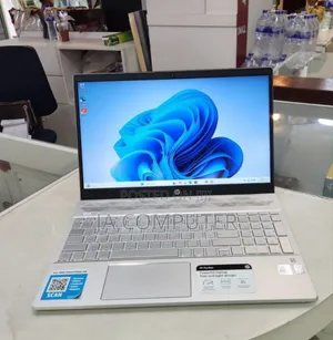 Photo - New Laptop HP Pavilion 15 16GB Intel Core I7 SSD 512GB