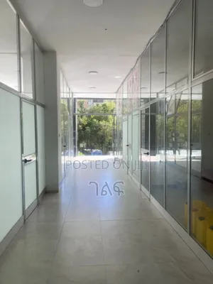 98% የተጠናቀቁ የንግድ ሱቆች በcmc እና በቦሌ ቡልቡላ በገርጂ ከአልፋ ፕሮፐርቲ ቀረበላችሁ።