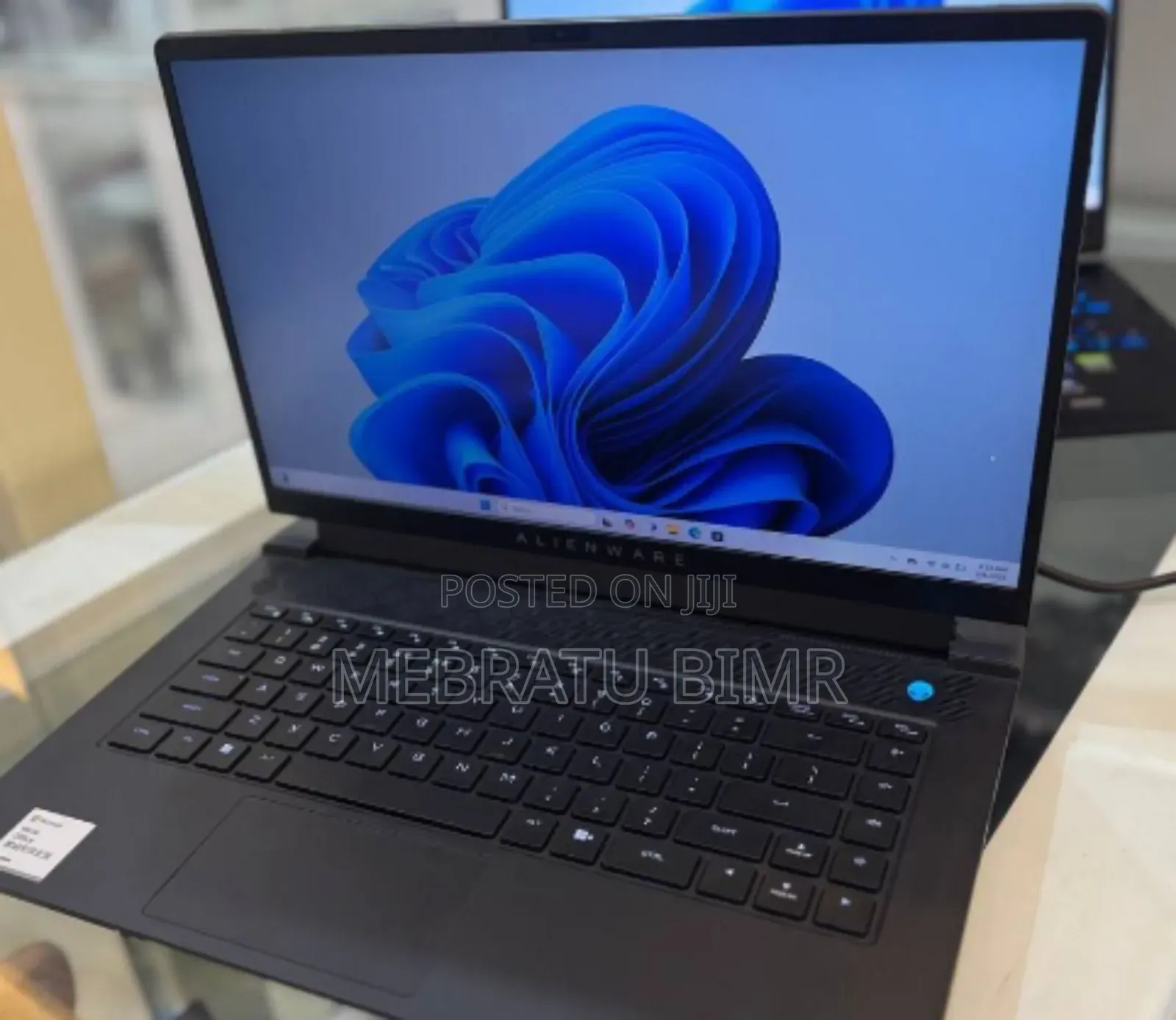 New Laptop Alienware M15 R3 16GB AMD Ryzen 7 SSD 512GB
