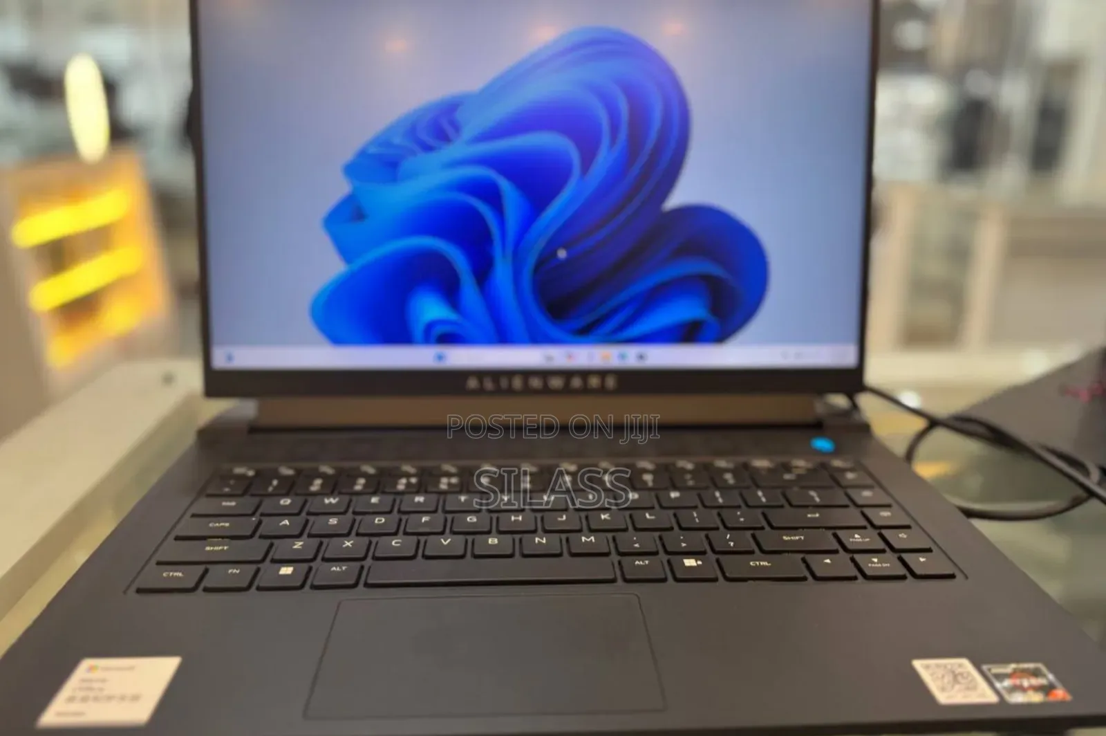 New Laptop Alienware M15 R3 16GB AMD Ryzen 7 SSD 512GB