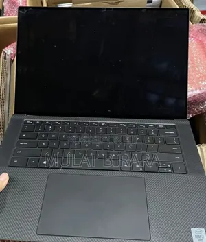 Photo - New Laptop Dell XPS 15 32GB Intel Core I7 SSD 512GB