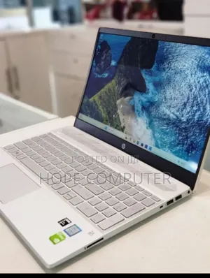 New Laptop HP Pavilion 15 8GB Intel Core I5 SSD 128GB